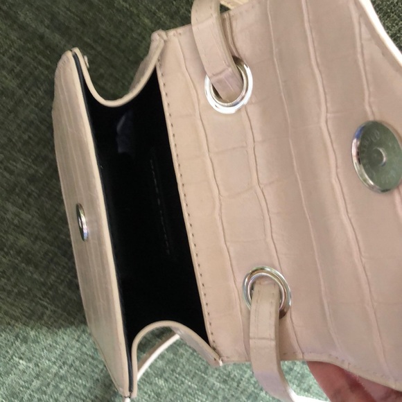 NWOT ASOS Ivory Croc Crossbody Bag - Picture 3 of 7